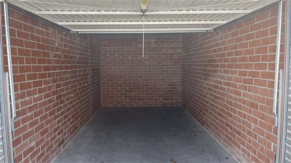 Grote foto garage te huur brasschaat huizen en kamers overige te huur