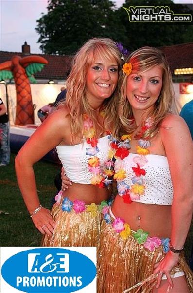 Grote foto tropical props verhuur palmbomen hawaii girls diensten en vakmensen spellen