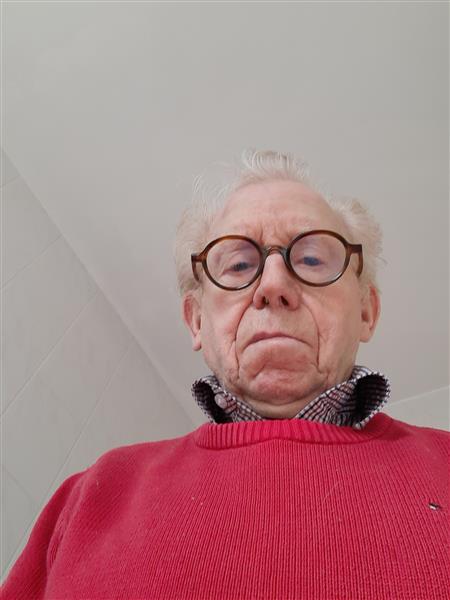 Grote foto man zoekt vrouw contacten en berichten man zoekt vrouw