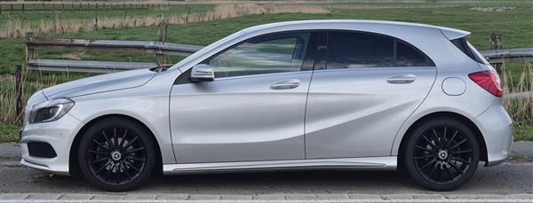 Grote foto mercedes a 180 cdi pack sport amg 04 2013 auto mercedes