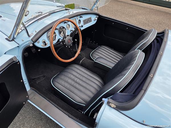 Grote foto mga 1600 iris blue 1960 auto mg