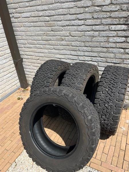 Grote foto bf goodrich all terrain ko2 auto onderdelen banden en velgen