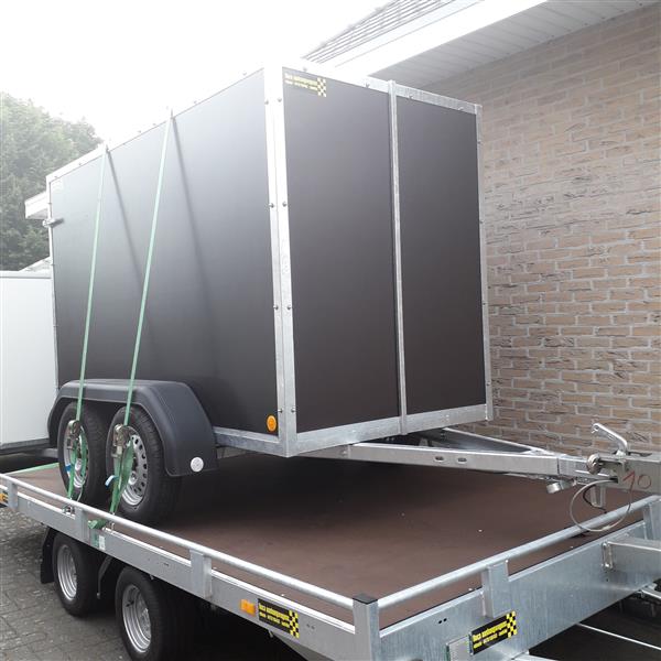 Grote foto gesloten aanhangwagen roca met valdeur auto diversen aanhangers