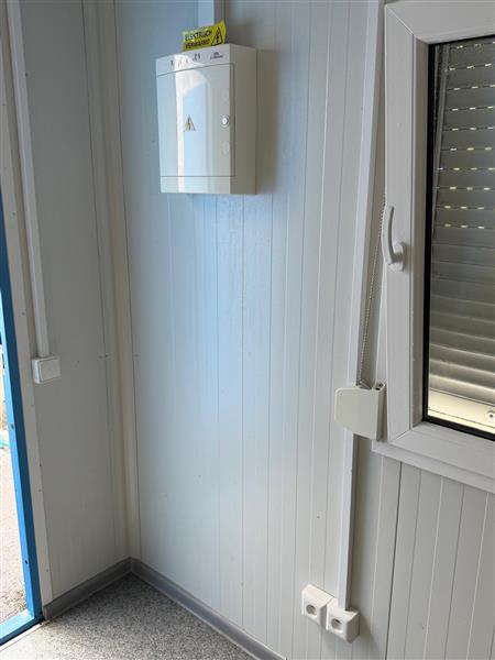 Grote foto bureelcontainer l. 6 m. br. 3 m. h. 2.6 m. doe het zelf en verbouw containers