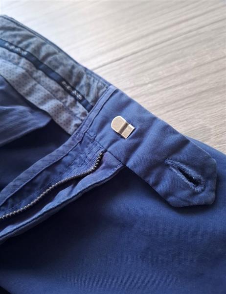 Grote foto chino short river woods in mooie blauwe kleur kleding heren broeken en pantalons