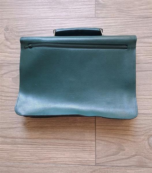 Grote foto knappe donkergroene vintage aktetas briefcase sieraden tassen en uiterlijk schooltassen