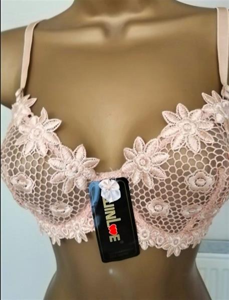 Grote foto chique goudbeige bh met slip d cups kleding dames ondergoed en lingerie