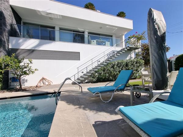 Grote foto app met prive tuin zwembad en dakterras vakantie turkije