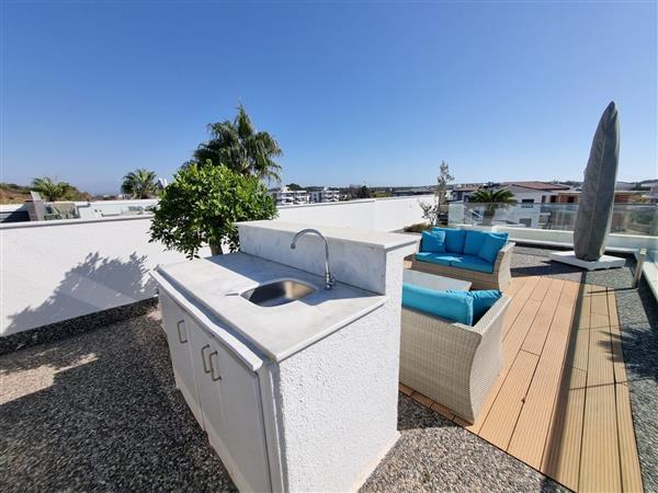 Grote foto app met prive tuin zwembad en dakterras vakantie turkije