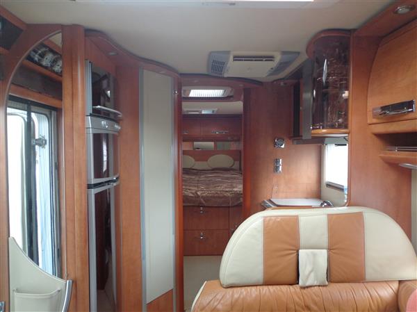Grote foto carthago chic s plus ii 52 s plus caravans en kamperen camper