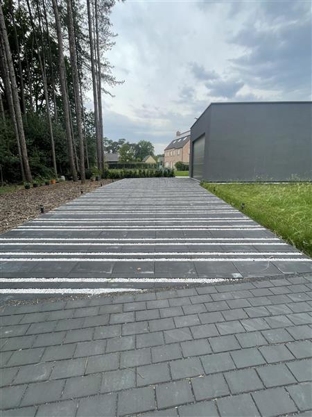 Grote foto waterdoorlatende oprit te koop stone style tuin en terras tegels en terrasdelen