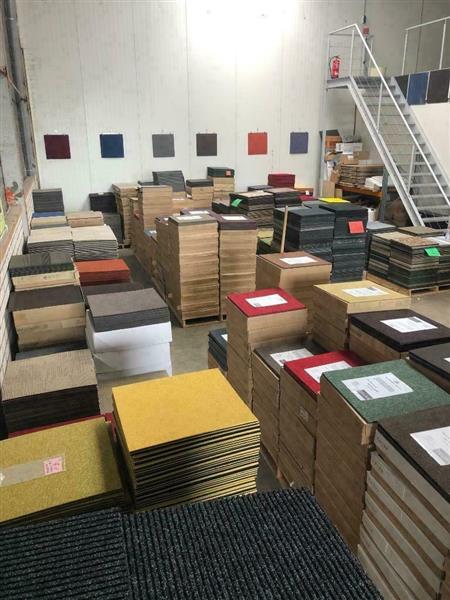 Grote foto 100m2 beige bruine tapijttegels met patroon huis en inrichting vloerbedekking en kleden