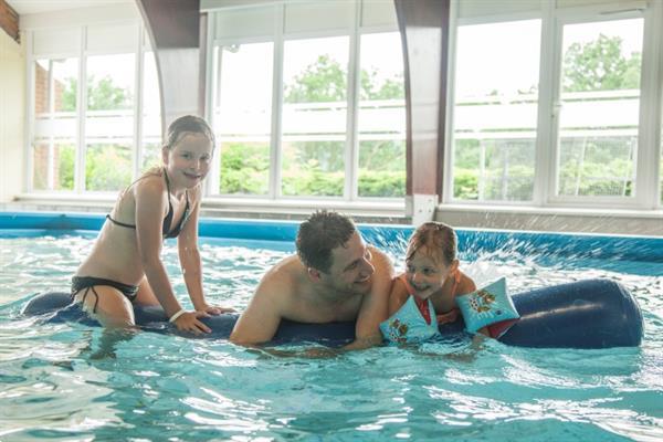 Grote foto chalet 4p op park nabij dinant met binnenzwembad vakantie belgi