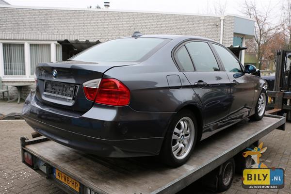 Grote foto bily bmw e90 320d sedan 2006 in onderdelen auto onderdelen navigatie systemen en cd