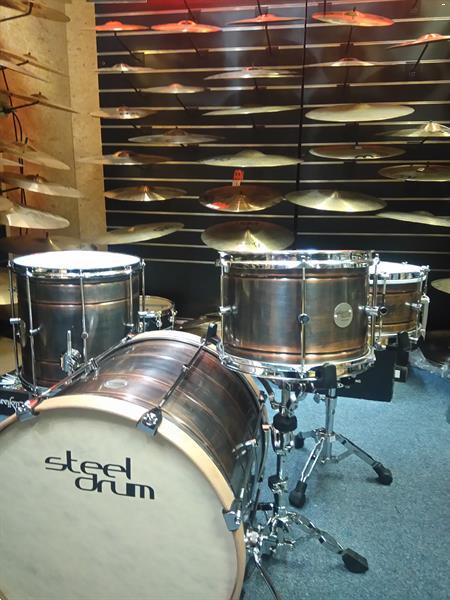 Grote foto steeldrum copper drumset. muziek en instrumenten drumstellen en slagwerk