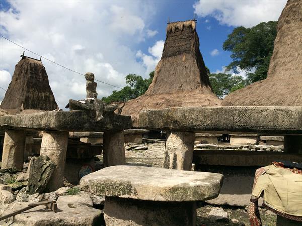 Grote foto indonesia sumba eiland van de marapu godsdienst vakantie kunst en cultuur