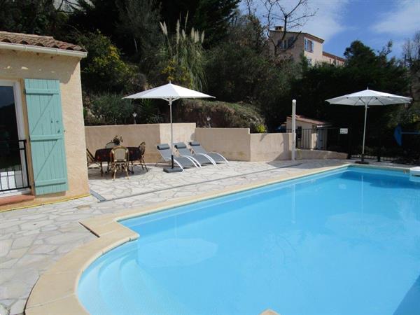 Grote foto mooie villa provence nabij c te azur. vakantie frankrijk