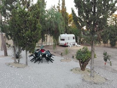 Grote foto caravan staanplaats te huur in el campello spanje caravans en kamperen caravans