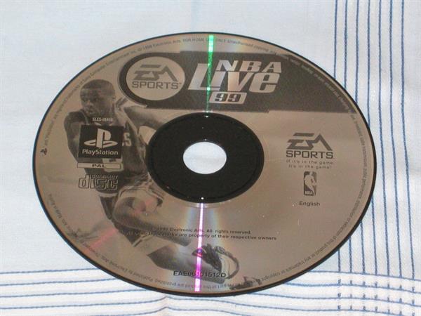 Grote foto nba live 99 ps1 spelcomputers games playstation