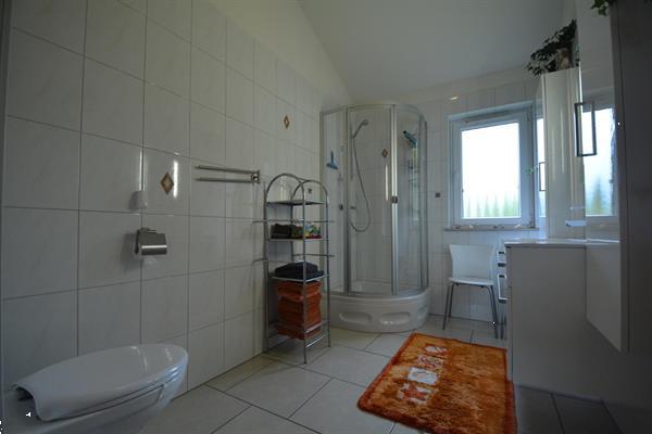 Grote foto moderne rustig gelegen bungalow in de eifel huizen en kamers bestaand europa
