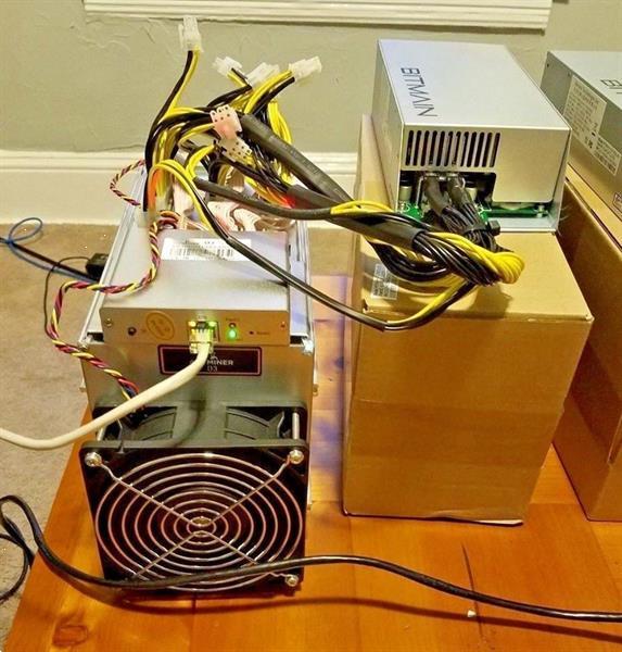 Grote foto bitmain antminer s9 14th s btc miner bitcoin computers en software overige merken