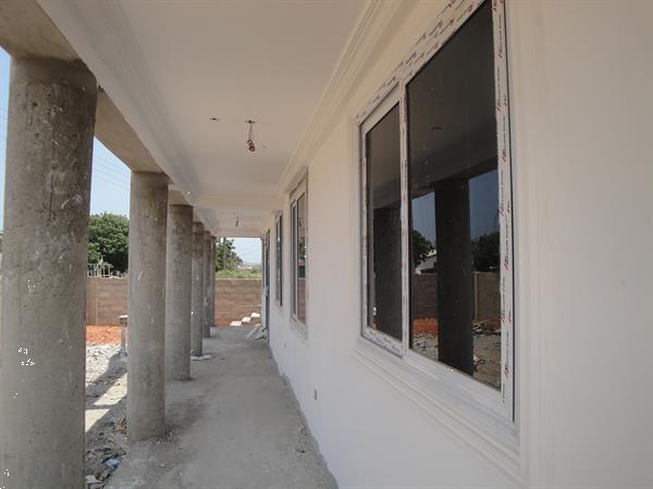 Grote foto nieuw bouw in tema ghana huizen en kamers nieuw buiten europa