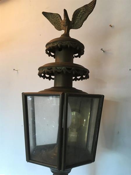 Grote foto grote originele antieke koperen koetslamp met adelaar inclus antiek en kunst curiosa en brocante