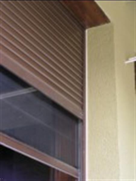 Grote foto roofex windows doors shutter production huis en inrichting zonwering en lamellen