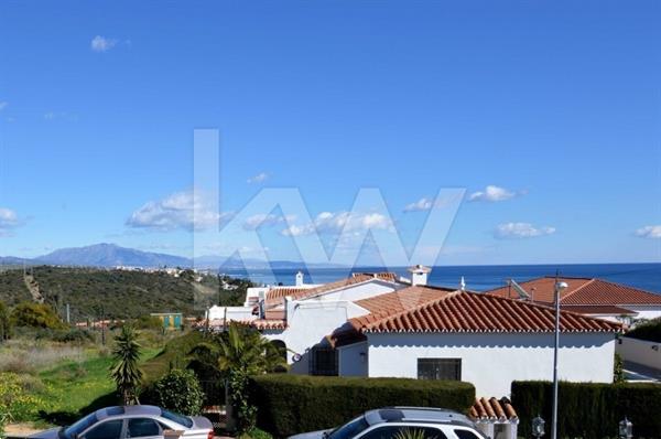 Grote foto bouwgrond met zeezicht costa del sol huizen en kamers kavels europa