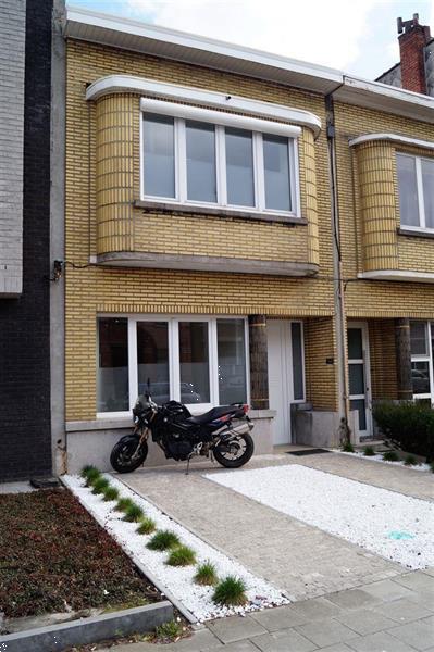 Grote foto gerenoveerde woning nabij de grote markt. huizen en kamers eengezinswoningen