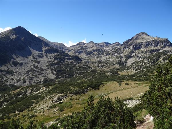 Grote foto struma dolinata kamer met panoramisch bergzicht vakantie europa oost