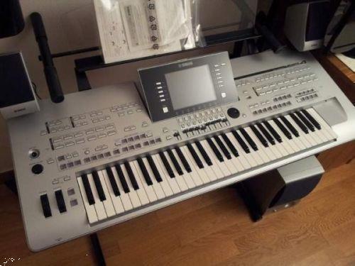Grote foto yamaha tyros 5 roland fantom x6 yamaha psr s970 muziek en instrumenten keyboards