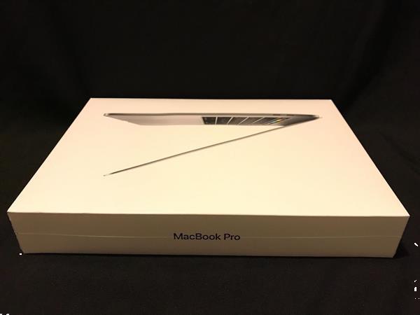 Grote foto new apple macbook pro 2017 retina 15 computers en software laptops en notebooks
