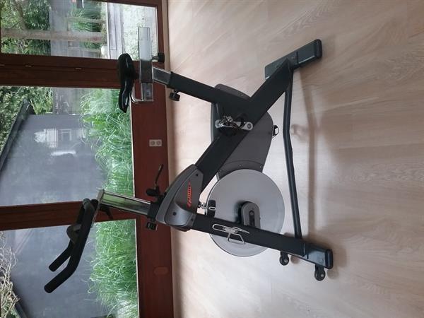 Grote foto spinning fietsen sport en fitness fietsen en wielrennen