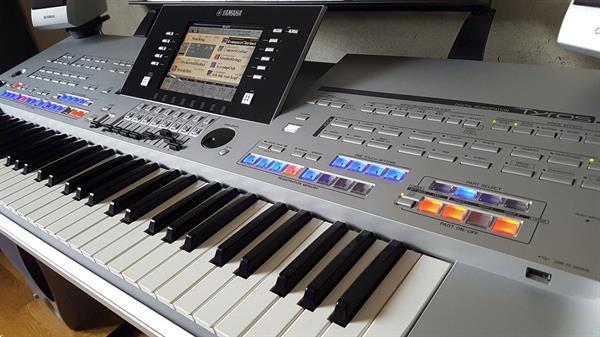 Grote foto yamaha tyros 4 arranger keyboard trs 04 speaker muziek en instrumenten keyboards