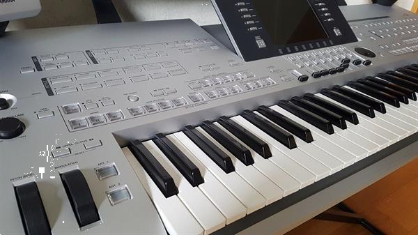 Grote foto yamaha tyros 4 arranger keyboard trs 04 speaker muziek en instrumenten keyboards
