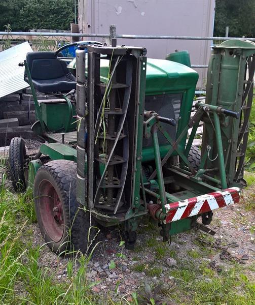 Grote foto kooimaaier zitmaaier tuin en terras grasmaaiers