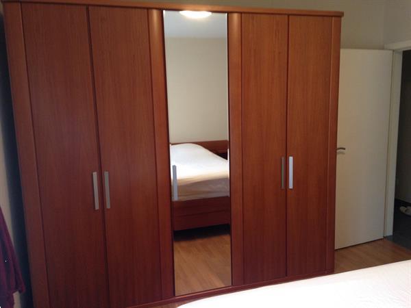 Grote foto slaapkamer in notelaar hout huis en inrichting complete slaapkamers