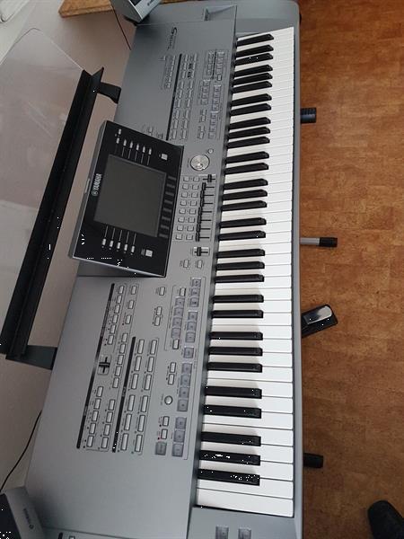 Grote foto yamaha tyros 5 76 in zeer goede staat met dozen muziek en instrumenten keyboards