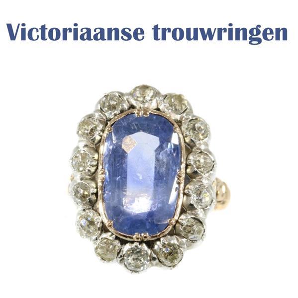 Grote foto sublieme trouwring uit de victoriaanse periode. sieraden tassen en uiterlijk ringen voor haar