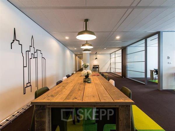 Grote foto kantoorruimte huren aan john m. keynesplein 1 27 in amsterda huizen en kamers bedrijfspanden