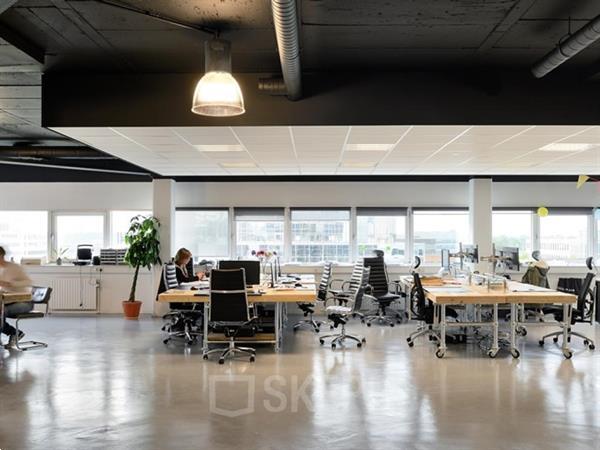 Grote foto kantoorruimte huren aan hogehilweg 8 in amsterdam skepp huizen en kamers bedrijfspanden