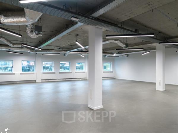 Grote foto kantoorruimte huren aan h.j.e. wenckebachweg 90 108 in amste huizen en kamers bedrijfspanden