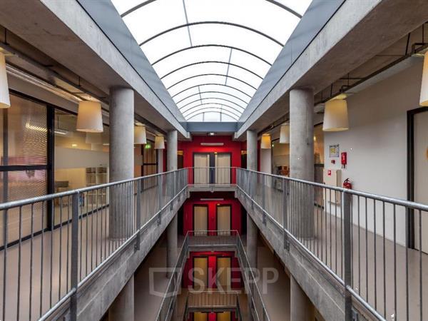 Grote foto kantoorruimte huren aan meeuwenlaan 98 100 in amsterdam s huizen en kamers bedrijfspanden