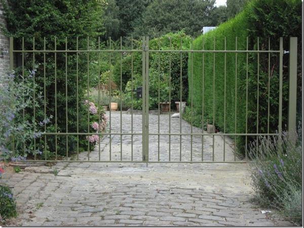 Grote foto ijzeren poort hek in kleur naar keuze tuin en terras hekken en schuttingen