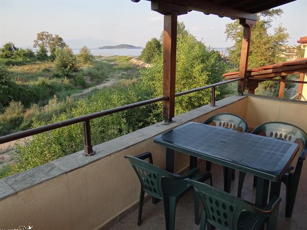Grote foto appartement met zee en bergzicht 150m van strand vakantie griekenland