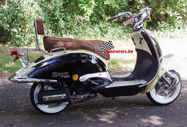 Grote foto scooter agm retro pimpstyle 125cc euro 4 fietsen en brommers scooters