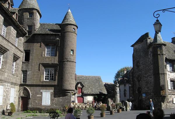 Grote foto ruime stacaravan aan een groot meer auvergne vakantie frankrijk