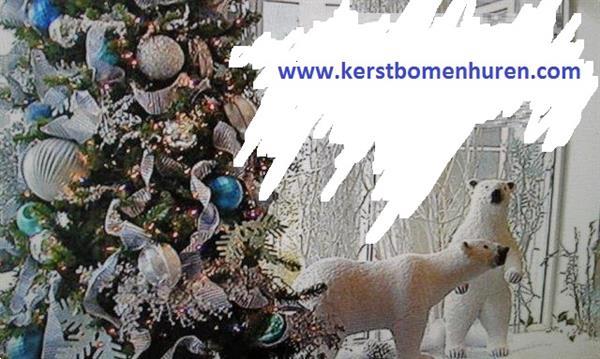 Grote foto versierde kerstboom huren kerstbomen verhuur diversen versiering