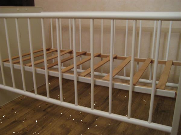 Grote foto babybed meegroeibed voor tiener kinderen en baby babywiegjes en ledikanten